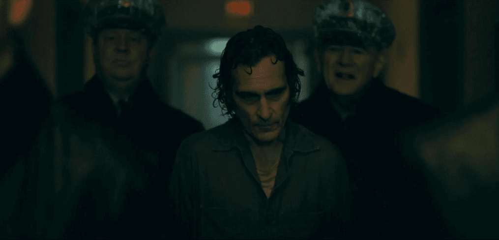 چرا فیلم Joker 2 شکست خورد؟ | بررسی تخصصی نقاط ضعف جوکر: Folie à Deux» 5 دستگیری جوکر