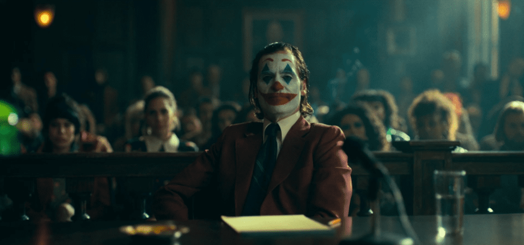چرا فیلم Joker 2 شکست خورد؟ | بررسی تخصصی نقاط ضعف جوکر: Folie à Deux» 6 دادگاه جوکر