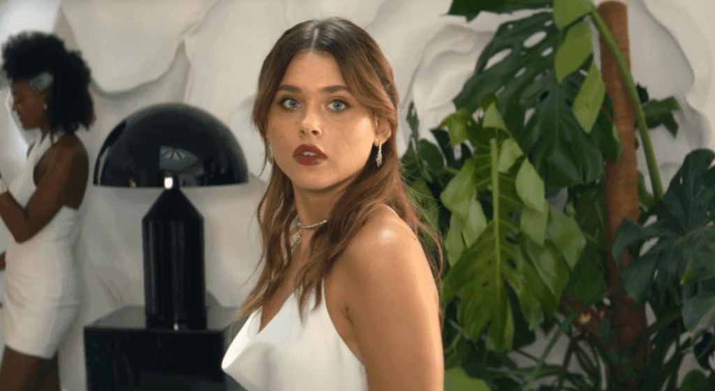 معرفی فیلم اشتباه ما : Out Fault 2025 4 noah